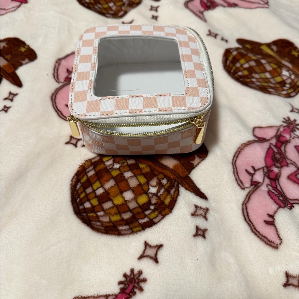 Checkered Square Accessory Box - image 3